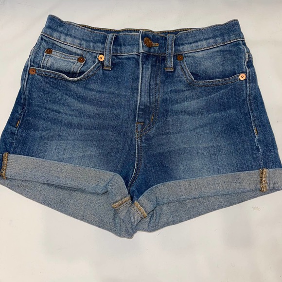 Madewell Pants - Madewell Cuffed High-Rise Jean Short 24